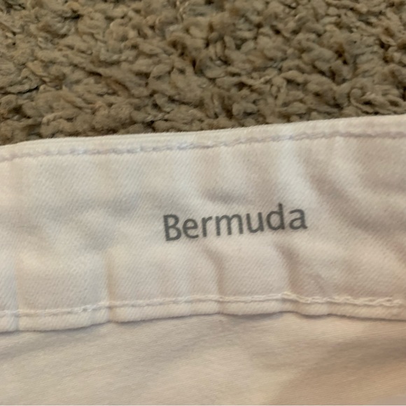 Gloria Vanderbilt White Denim Bermuda Shorts 6 - Picture 5 of 6